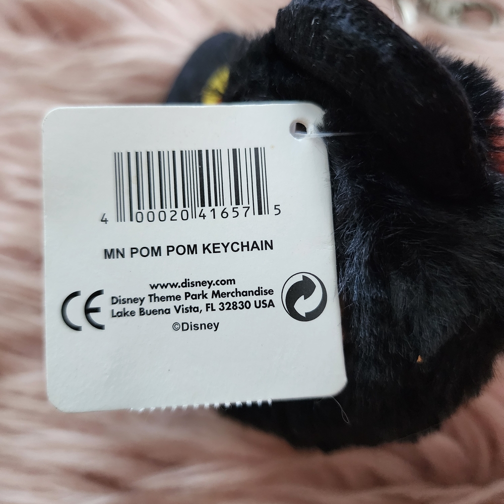 Disney Aulani Minnie Mouse Plush Keychain Hawaii Pom Pom - Picture 6 of 9